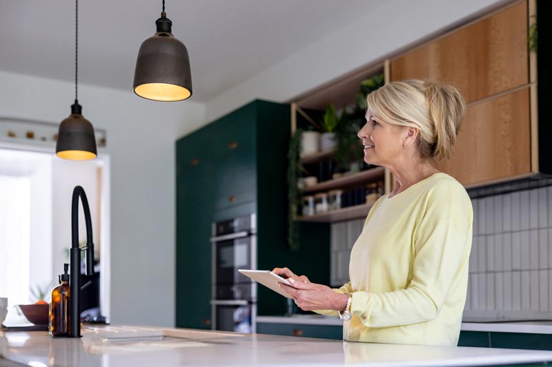 ett stort luftigt kontor